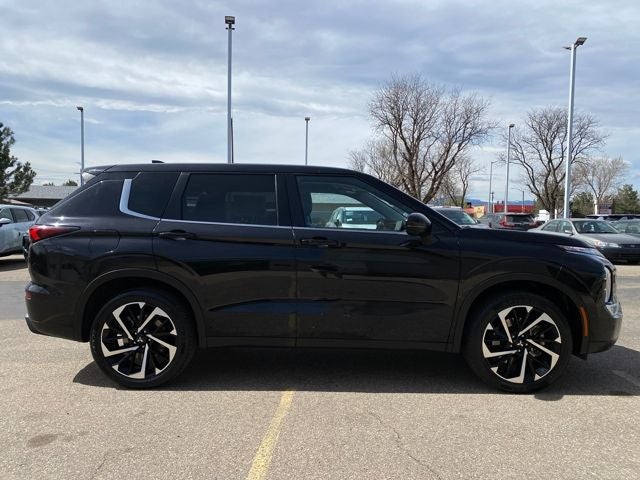 2024 Mitsubishi Outlander SE