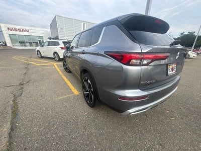 2024 Mitsubishi Outlander PHEV SE