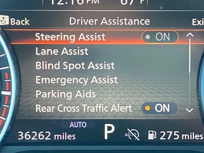 2025 Nissan Pathfinder SV