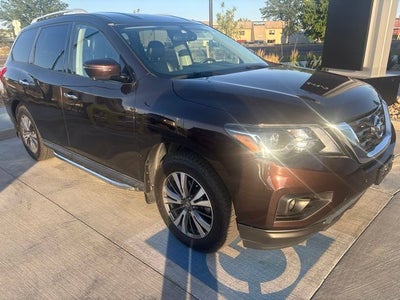 2020 Nissan Pathfinder SL