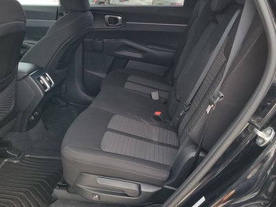 2023 Kia Sorento LX