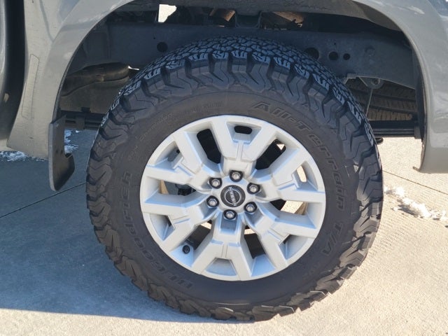 2023 Nissan Frontier SV