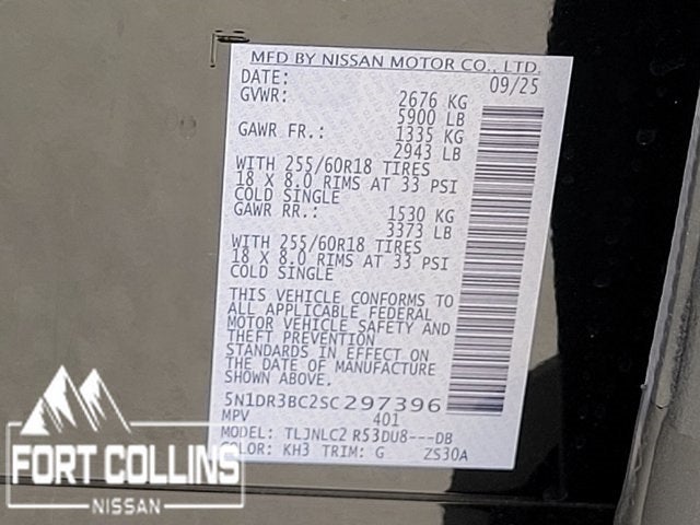 2025 Nissan Pathfinder SV