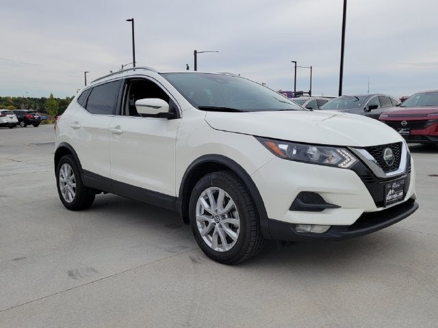 2022 Nissan Rogue Sport SV