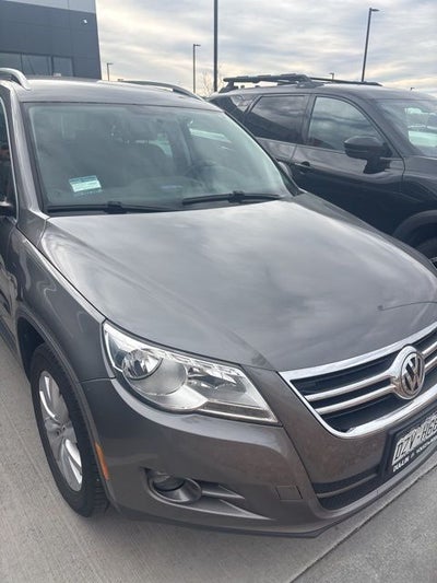 2011 Volkswagen Tiguan SE